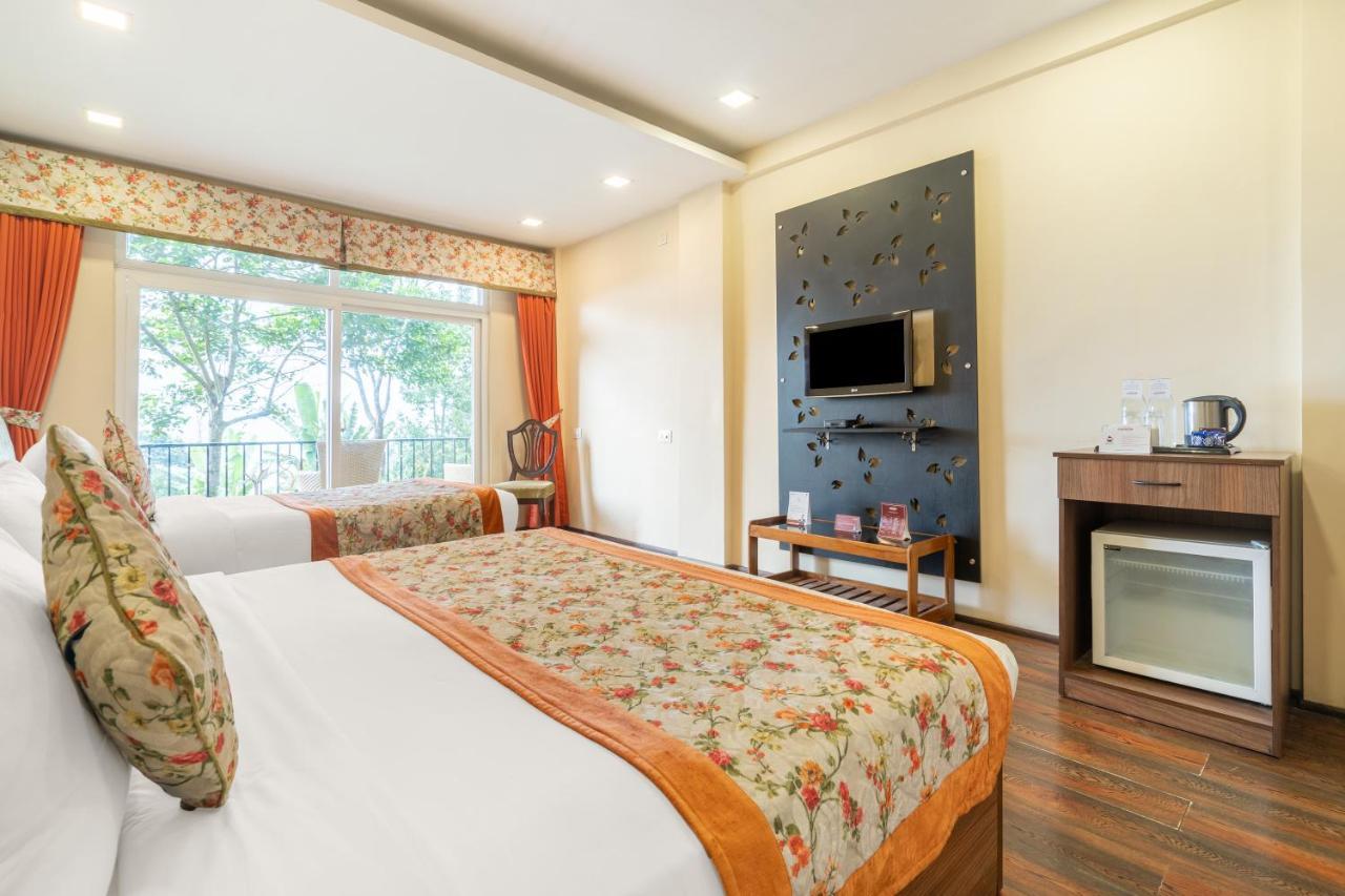 Summit Barsana Resort & Spa Калимпонг Екстериор снимка
