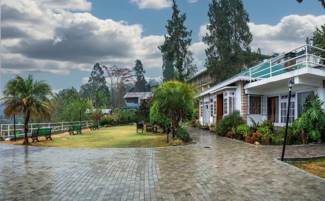 Summit Barsana Resort & Spa Калимпонг Екстериор снимка