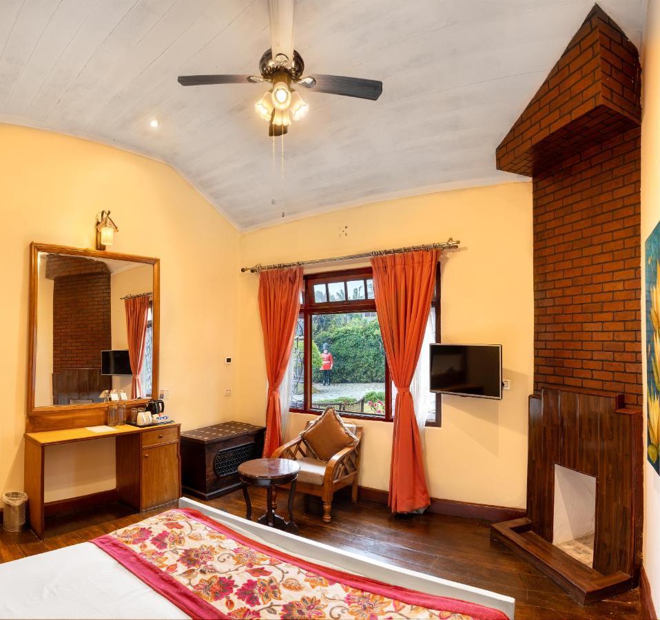 Summit Barsana Resort & Spa Калимпонг Екстериор снимка