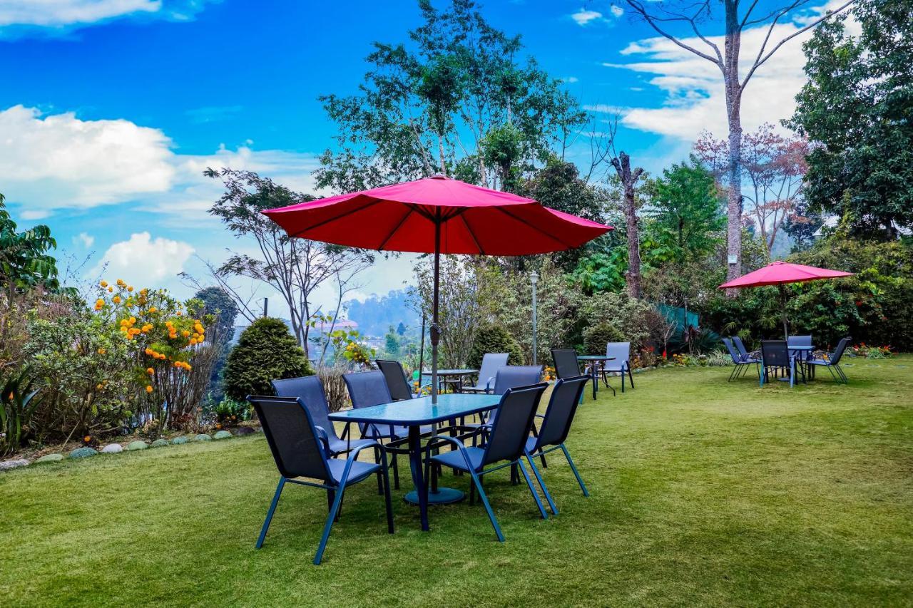 Summit Barsana Resort & Spa Калимпонг Екстериор снимка